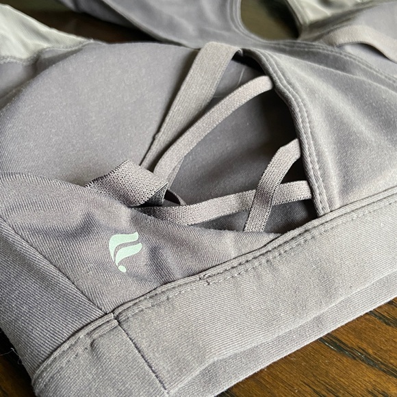 Fabletics Sports Bra - Picture 2 of 3